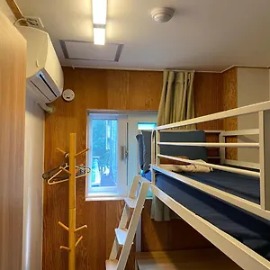 Hostal Backpackers Inside, Seúl