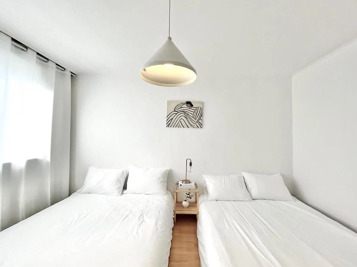 Yeondam Stay Seoul Apartment